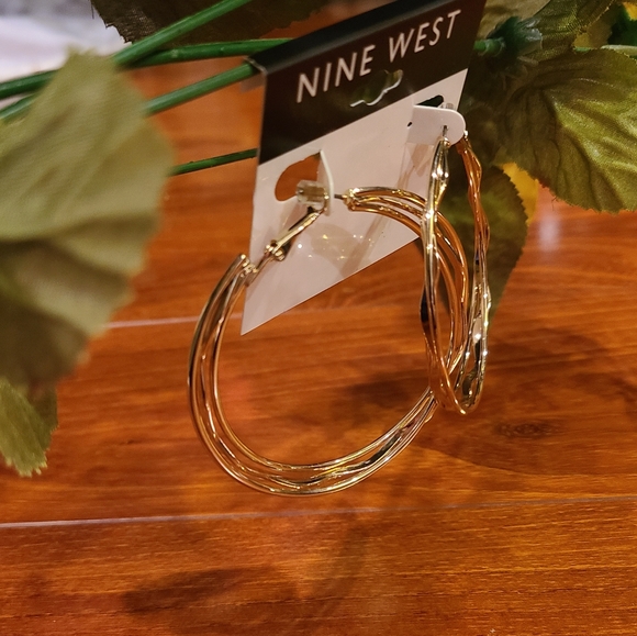 Nine West Hoop Gold Earrings - Picture 6 of 8